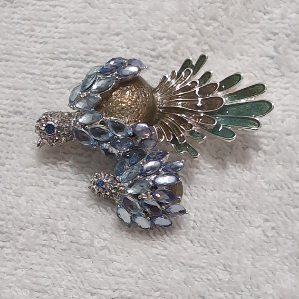 Vintage Napier Two Bird Brooch Crystals Flying Flight Wings Jewels Color
